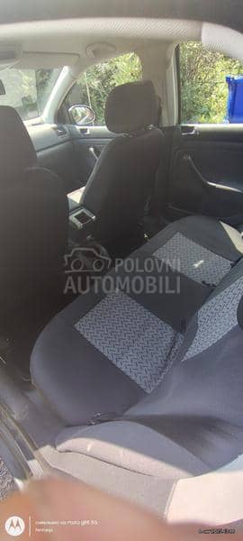 Volkswagen Golf 5 1,4 TSI