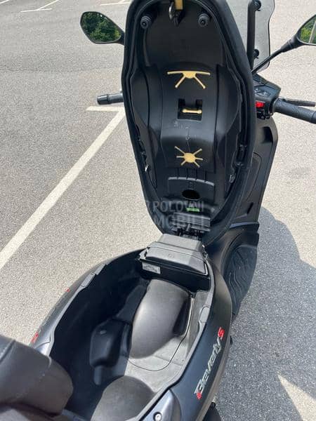 Piaggio Beverly 300 HPE
