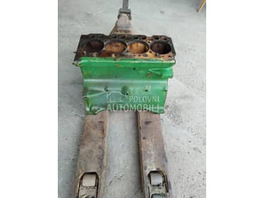 John Deere Blok motora fi 107