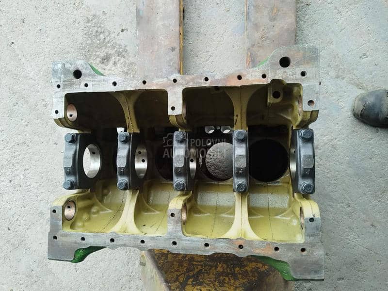 John Deere Blok motora fi 107