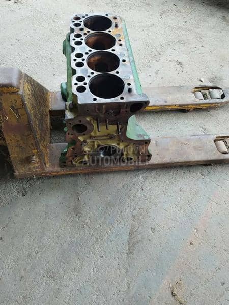 John Deere Blok motora fi 107