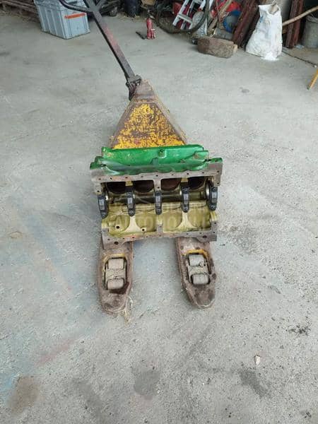 John Deere Blok motora fi 107