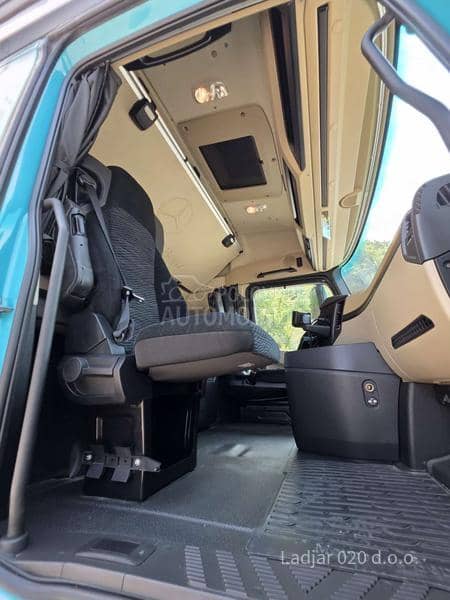 Mercedes Benz MP4 1842 C