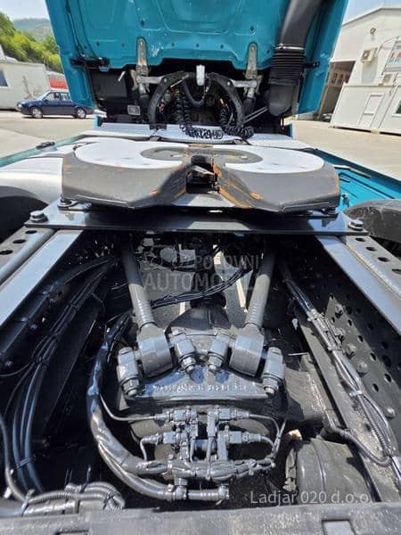 Mercedes Benz MP4 1842 C