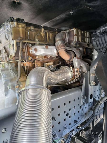 Mercedes Benz MP4 1842 C