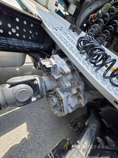 Mercedes Benz MP4 1842 C