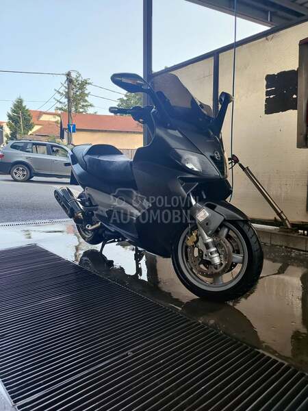 Gilera nexus500