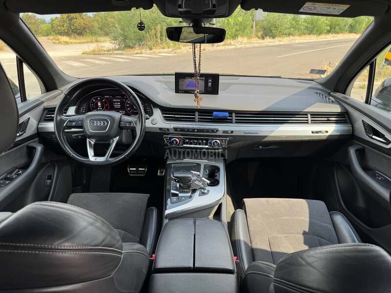 Audi Q7 3.0TDI S-LINE