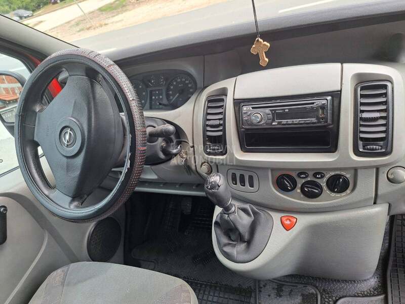Opel Vivaro 