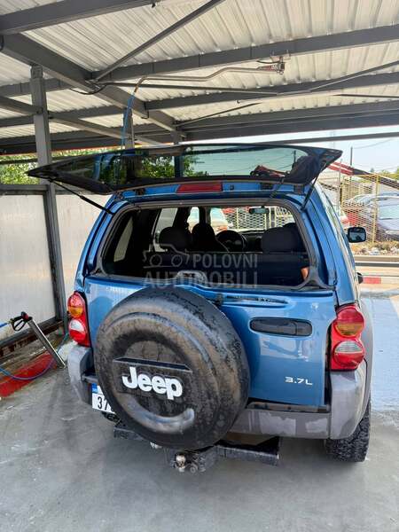Jeep Liberty 
