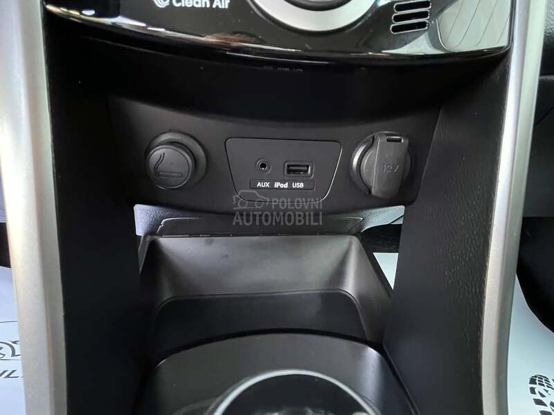 Hyundai i30 CH AUT 111000 K M