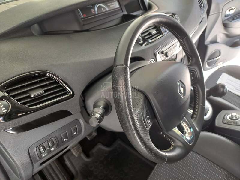 Renault Scenic 1.2 TCe BOSE