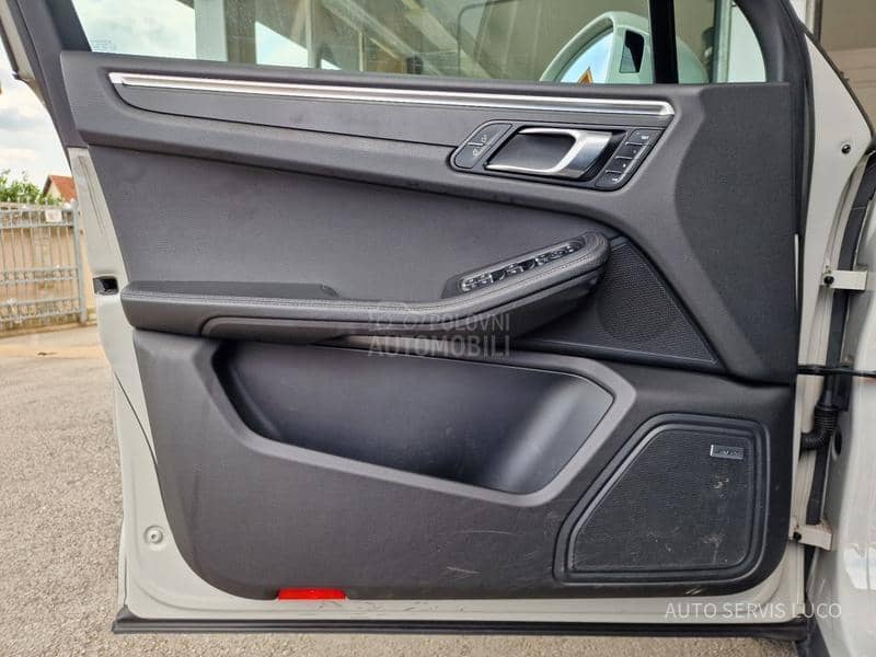 Porsche Macan 2.0 Crede
