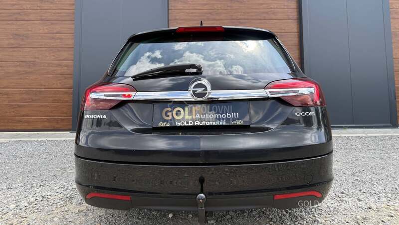 Opel Insignia 2.0 CDTi RESTY COSMO