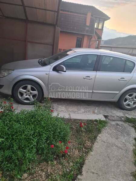 Opel Astra H 