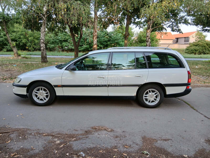 Opel Omega 2.0