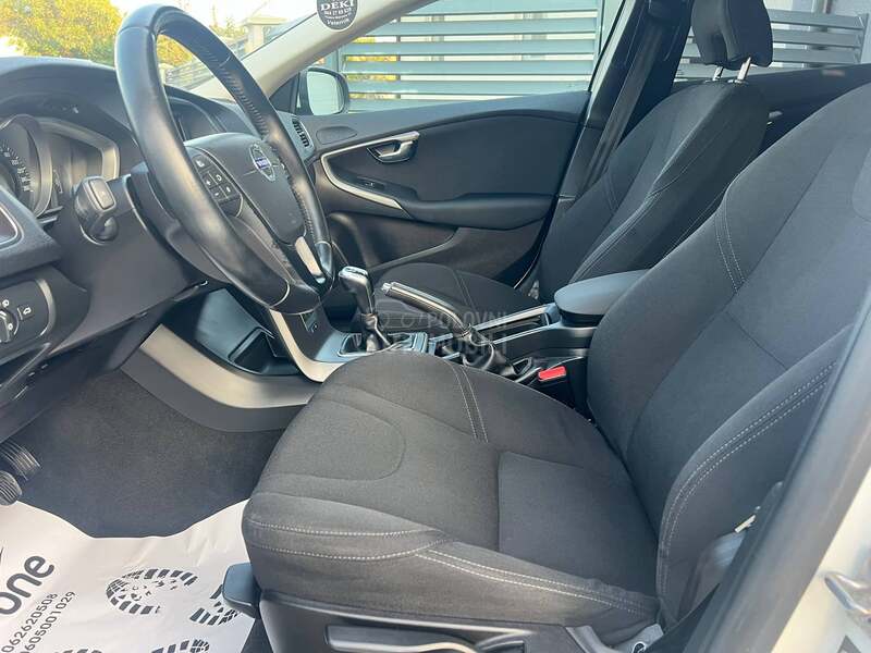 Volvo V40 1 . 6 d/T O P