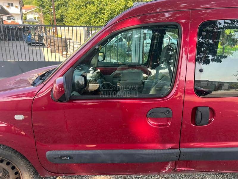 Vrata prednja leva bordo NV713