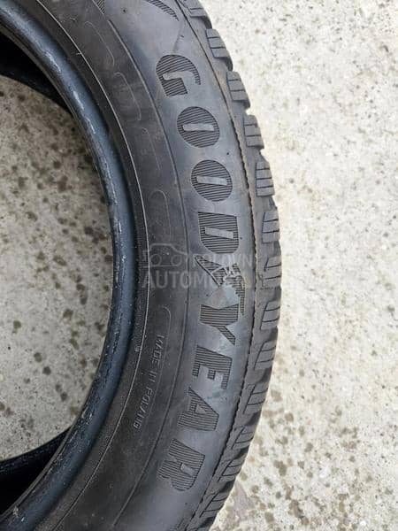 Goodyear 195/60 R16 Zimska