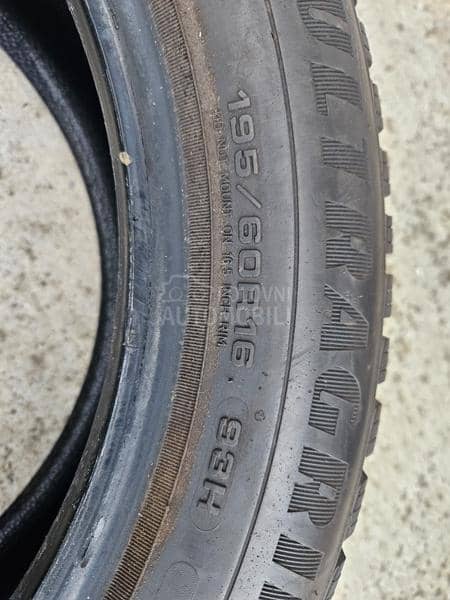 Goodyear 195/60 R16 Zimska