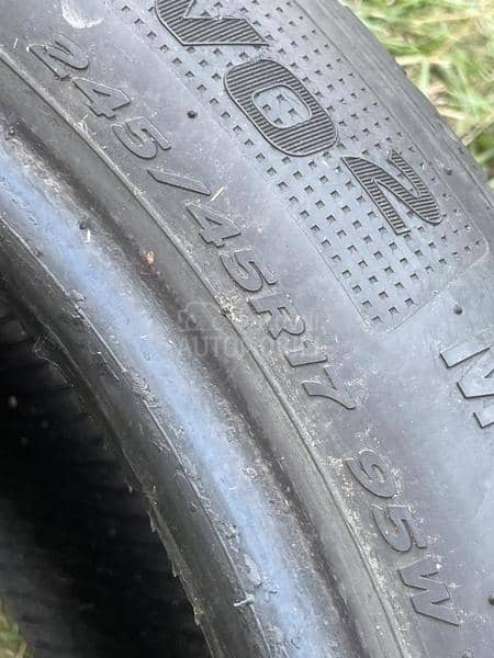 Hankook 245/45 R17 Letnja