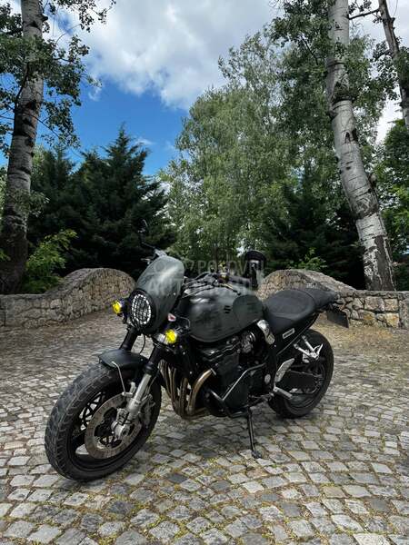 Suzuki gsx 750 inazuma