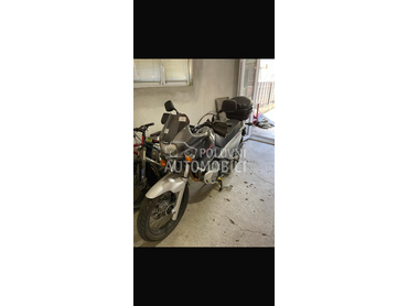 Suzuki XF 650 Freewind