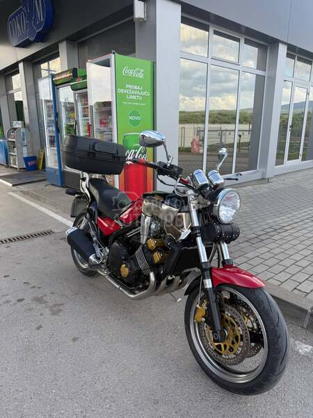Yamaha FZX 750