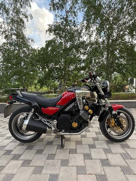Yamaha FZX 750