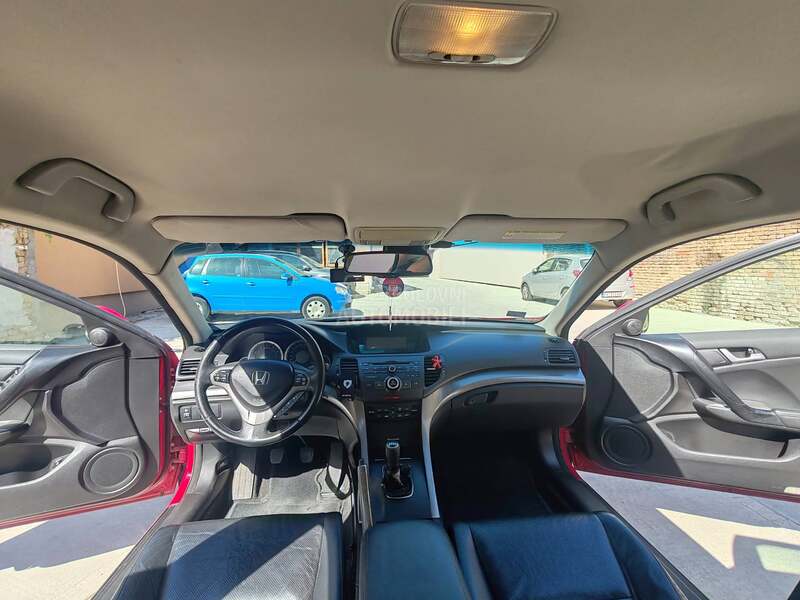 Honda Accord Kupljen nov u Srbiji