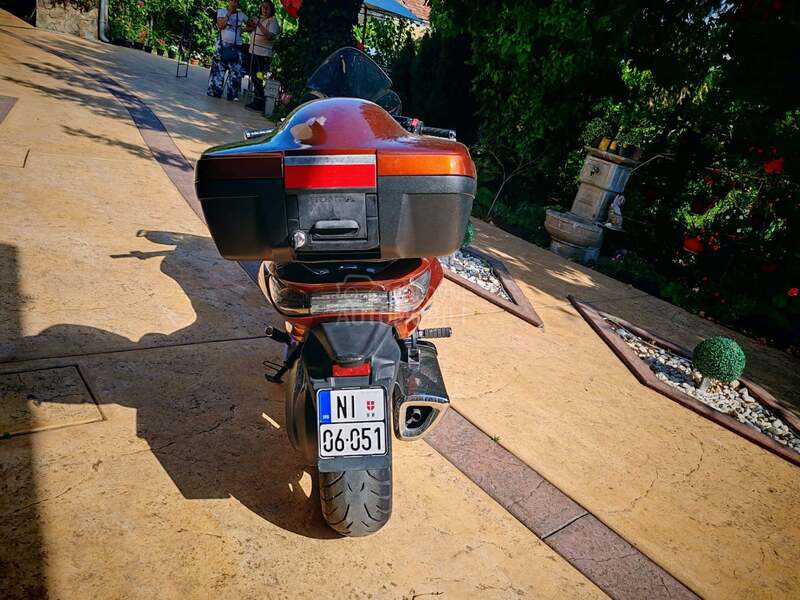 Honda DN 01