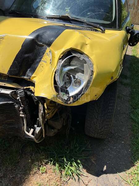 MINI Cooper 1.6