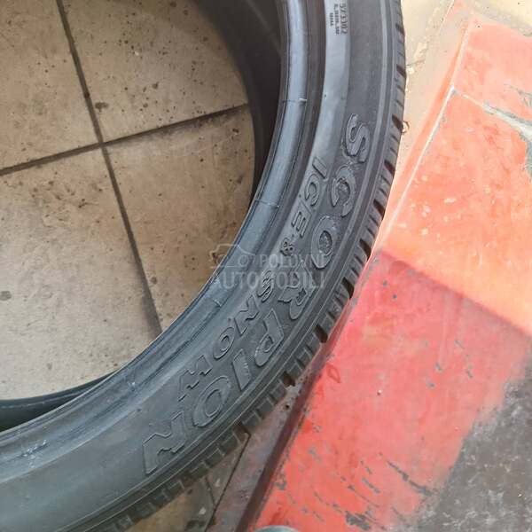 Pirelli 295/35 R21 Zimska