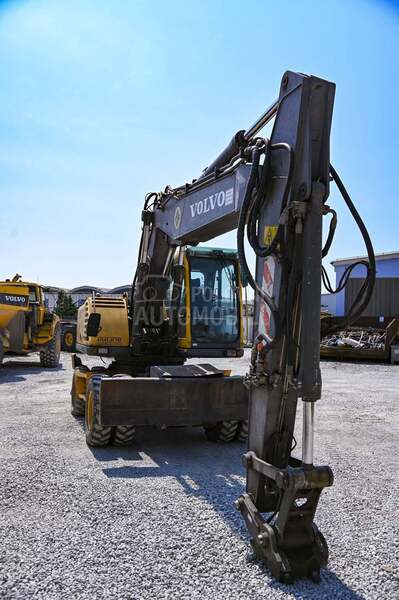 Volvo EW180B