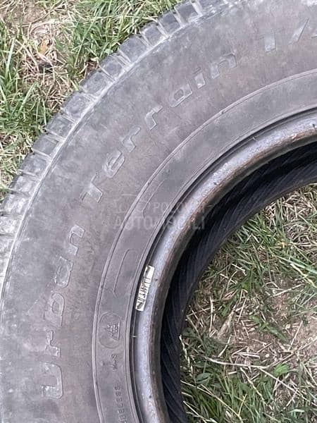 BFGoodrich 235/75 R15 Zimska