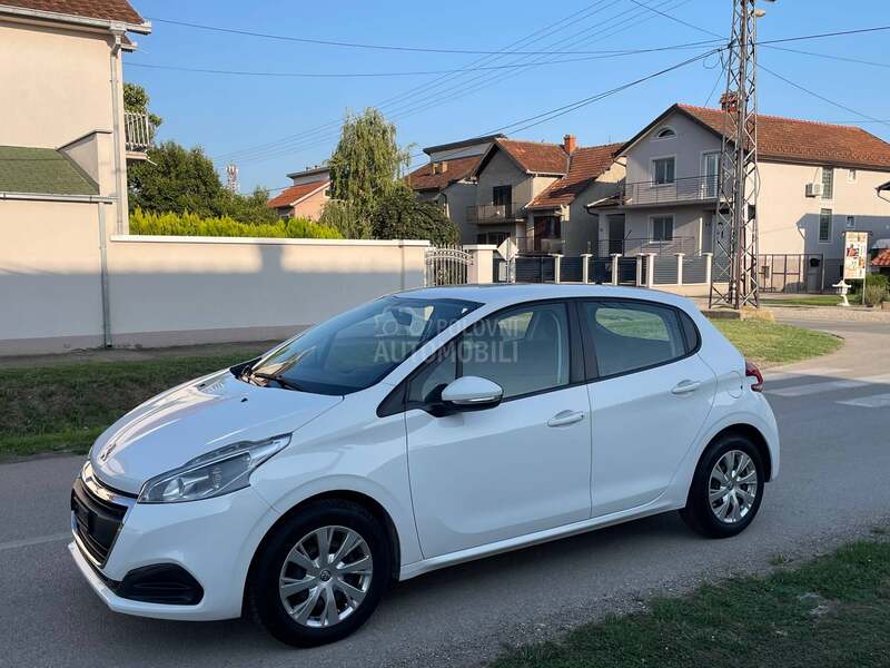 Peugeot 208 1.2