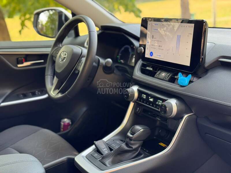 Toyota RAV 4 2.5 HYBRID