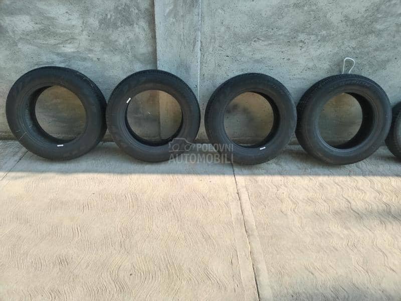 Pirelli 215/65 R17 Letnja