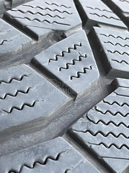 Hankook 225/60 R17 Zimska