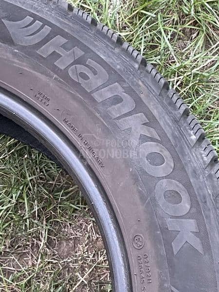 Hankook 225/60 R17 Zimska