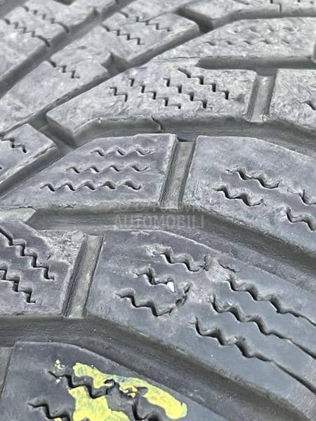 Hankook 225/60 R17 Zimska