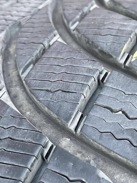 Michelin 235/55 R19 Zimska