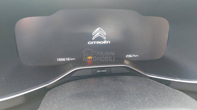 Citroen C5 Aircross 1.2  puretech 8