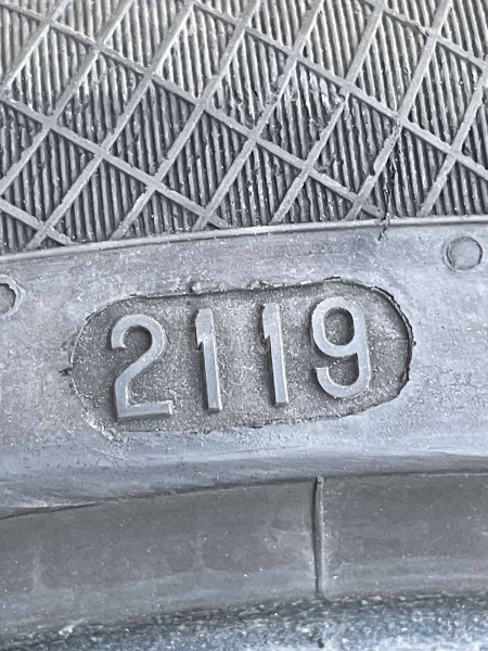 Continental 225/40 R18 Zimska