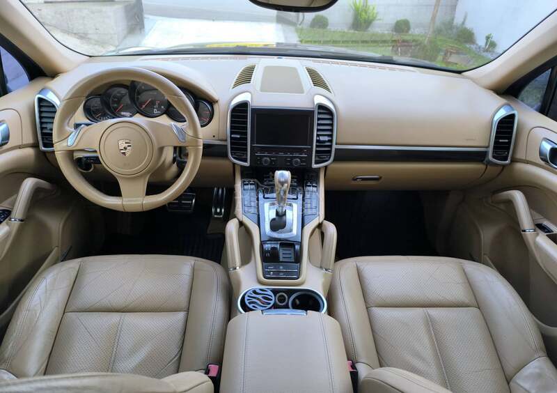 Porsche Cayenne 3.0 d