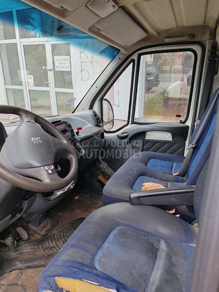 Peugeot Boxer 