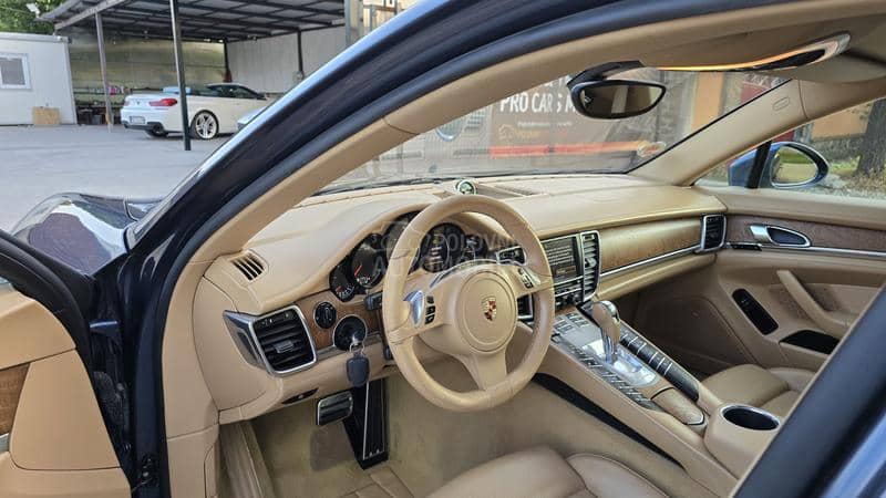 Porsche Panamera 4S PDK