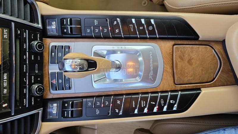 Porsche Panamera 4S PDK