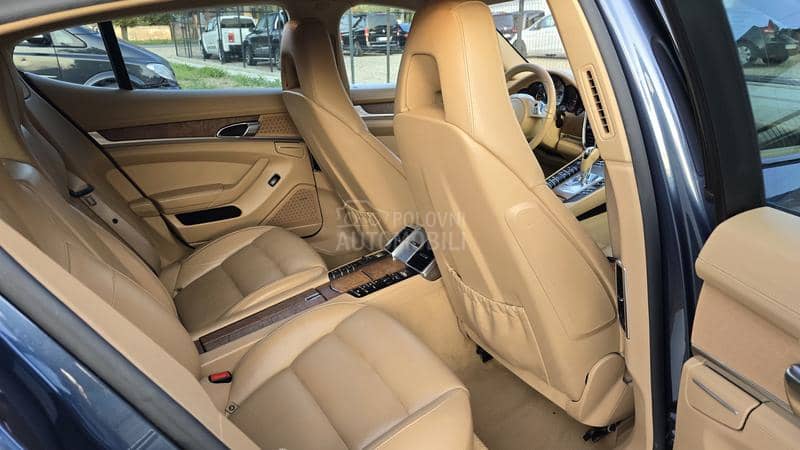 Porsche Panamera 4S PDK