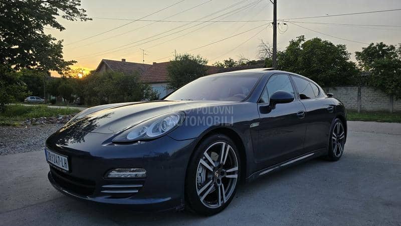 Porsche Panamera 4S PDK